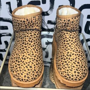 Mudd Tan and Black Leopard Print Ankle Boots